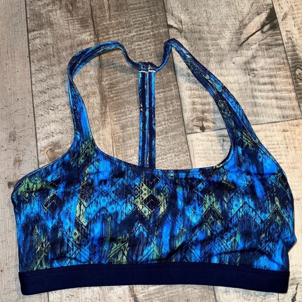 TYR‎ bra- size L-12/14